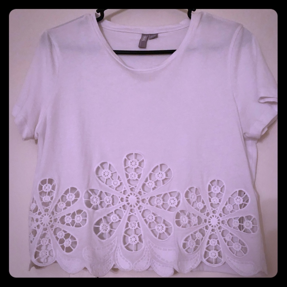 Flower cutout crop top